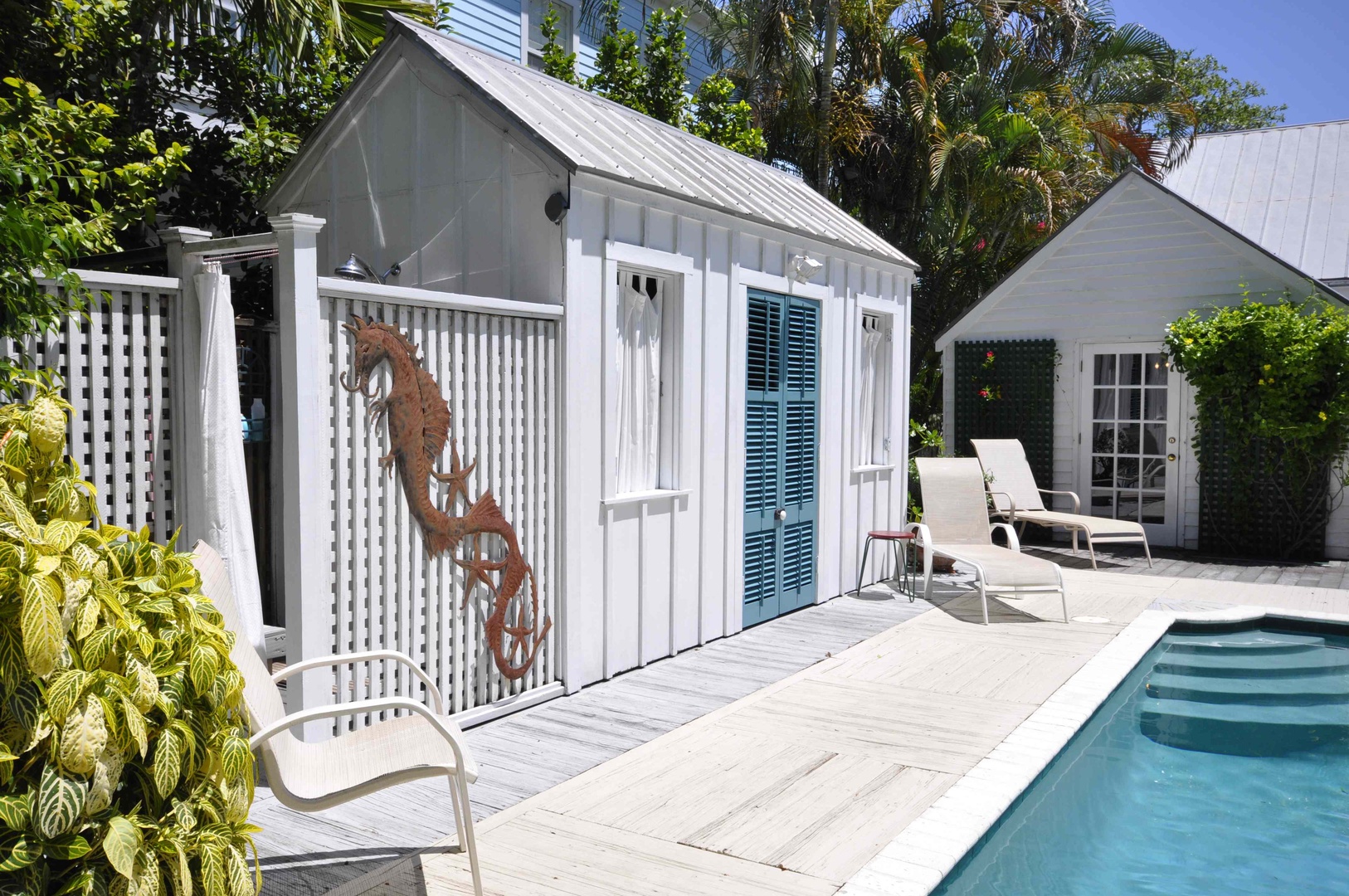 Cottage with Washer & Dryer Elizabeth Retreat Key West