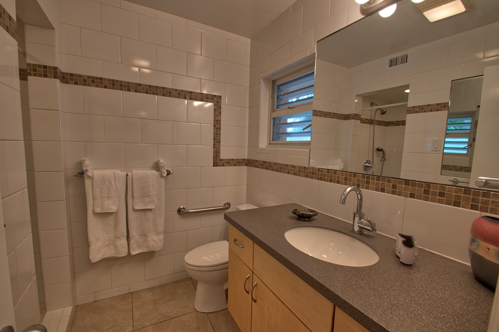 Bath 2 Ensuite Villa de Palmas Key West