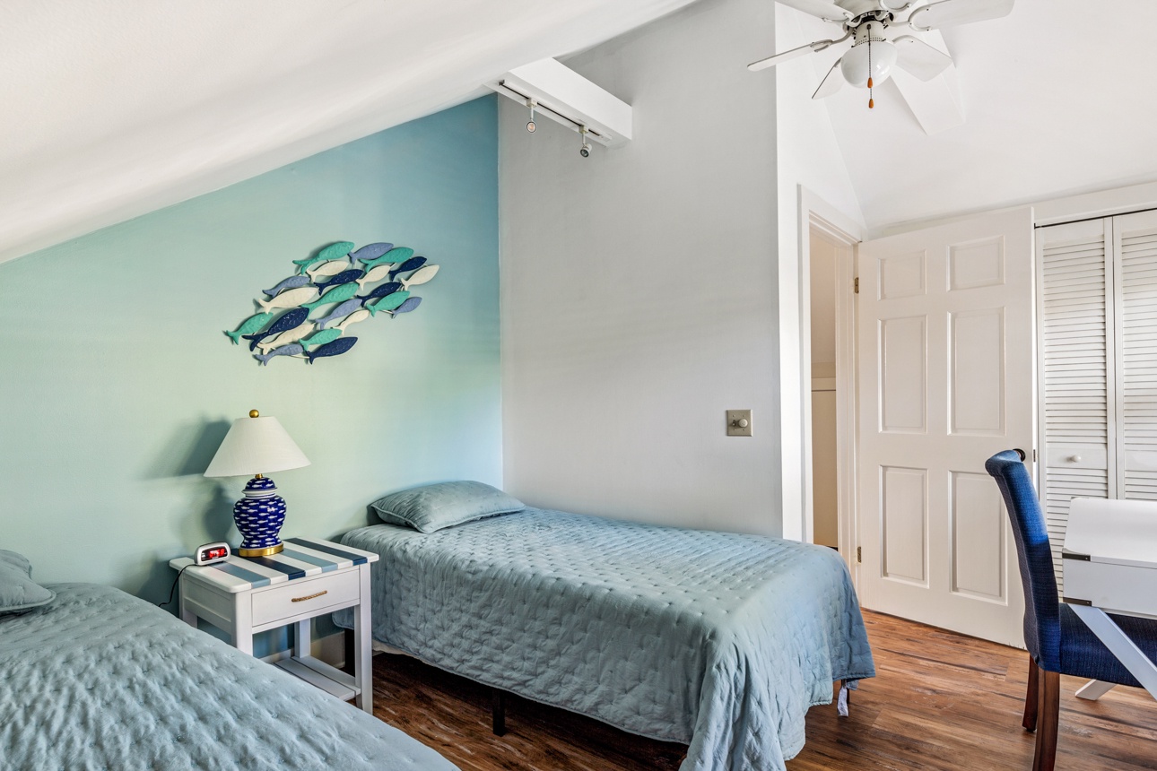 2nd Bedroom