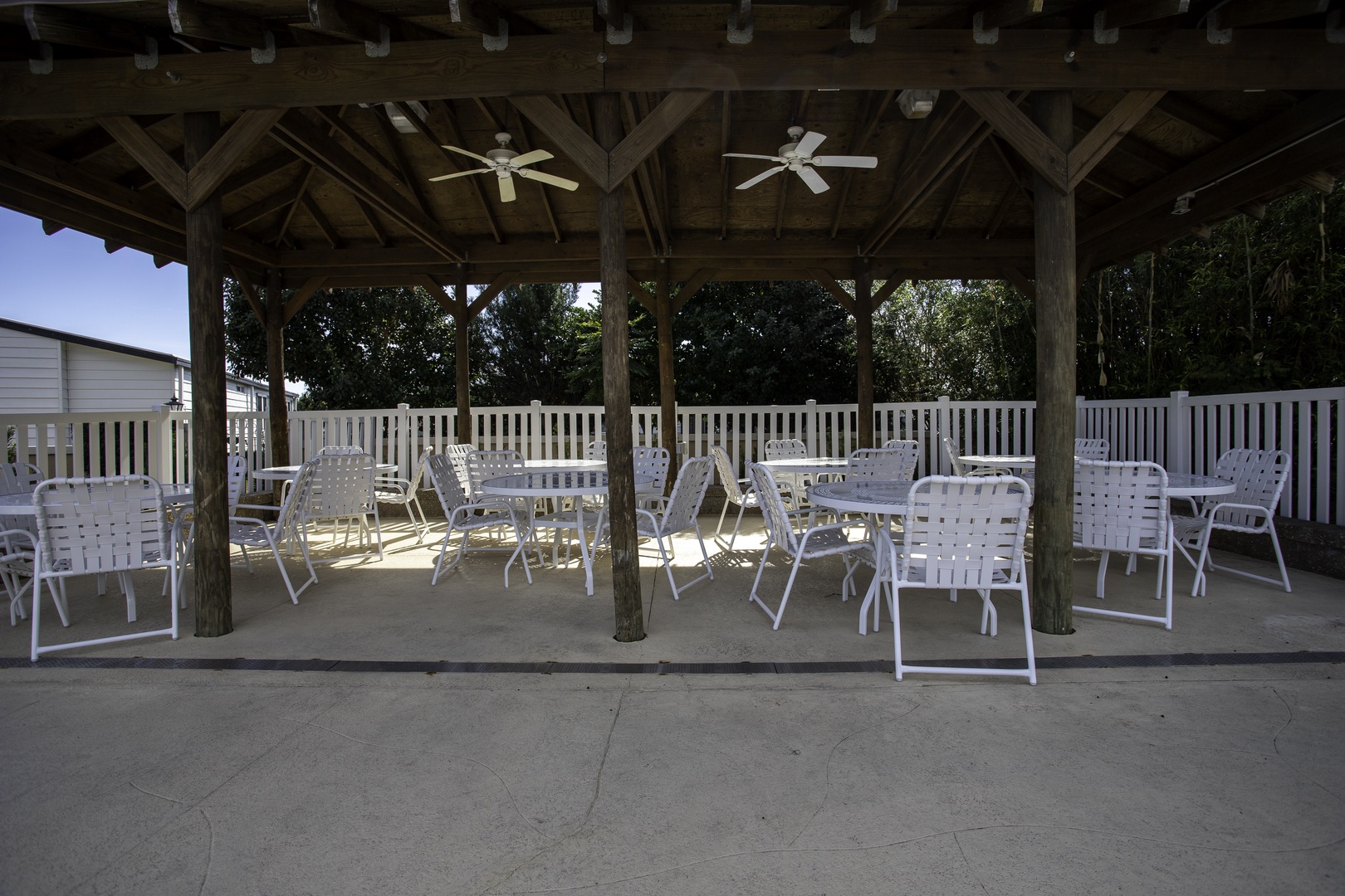 605 Z1 ORANGE BLOSSOM GARDENS