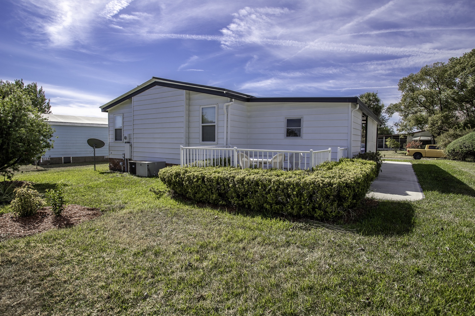 605 Z1 ORANGE BLOSSOM GARDENS