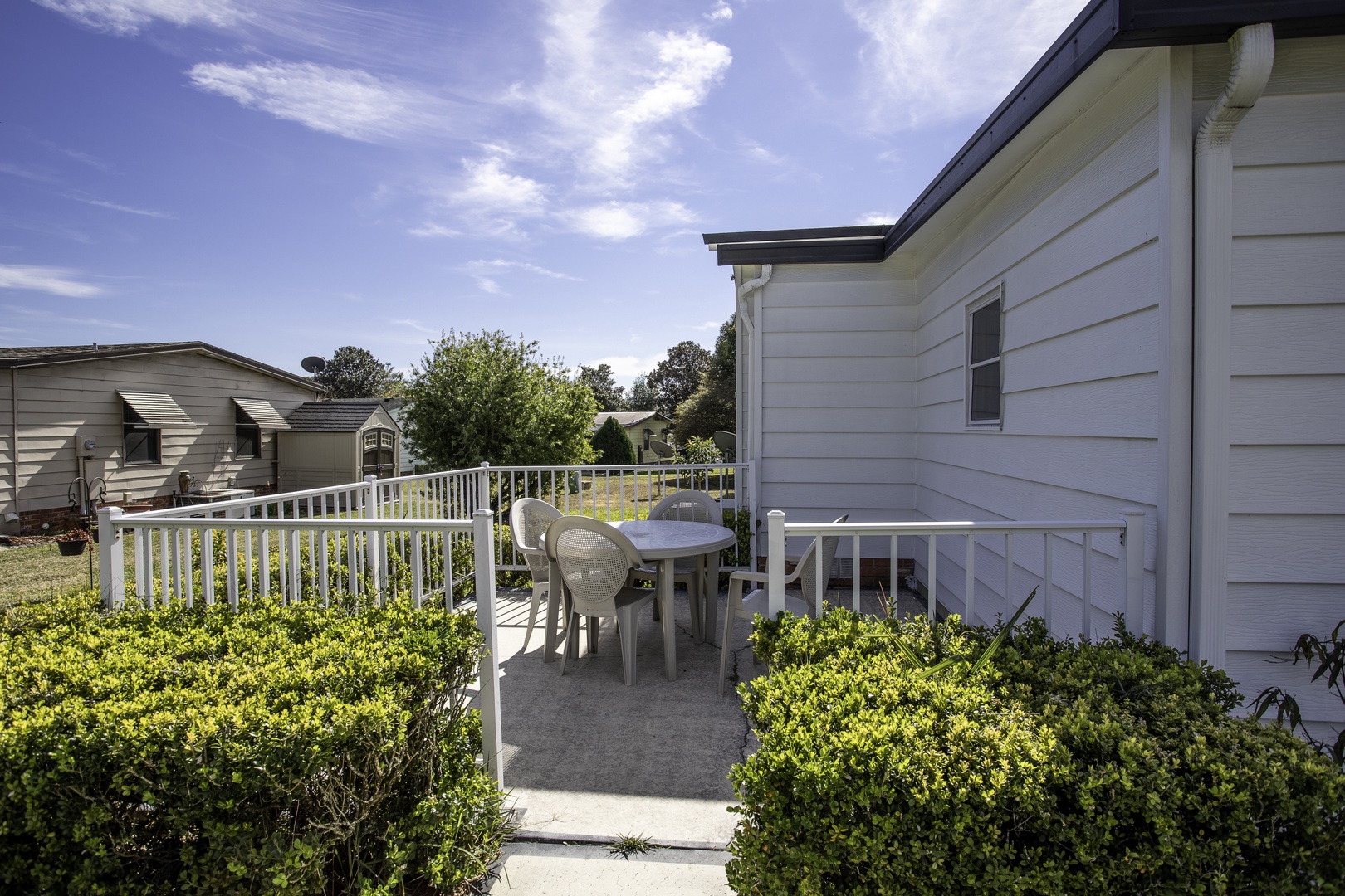 605 Z1 ORANGE BLOSSOM GARDENS