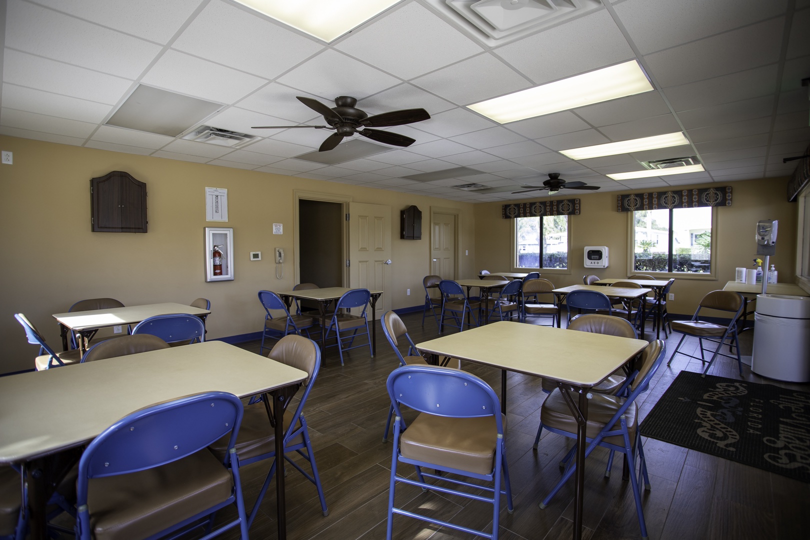 605 Z1 ORANGE BLOSSOM GARDENS