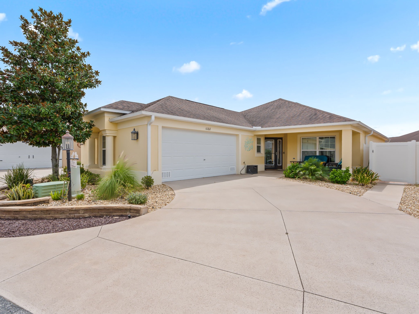 1068 Z4B VILLAGE OF PINE RIDGE