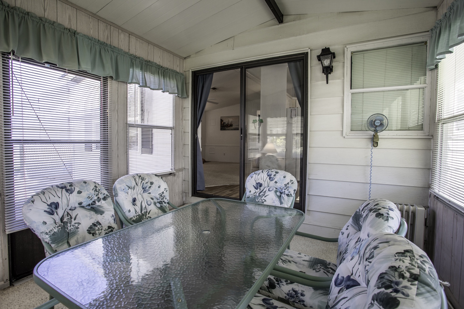 605 Z1 ORANGE BLOSSOM GARDENS