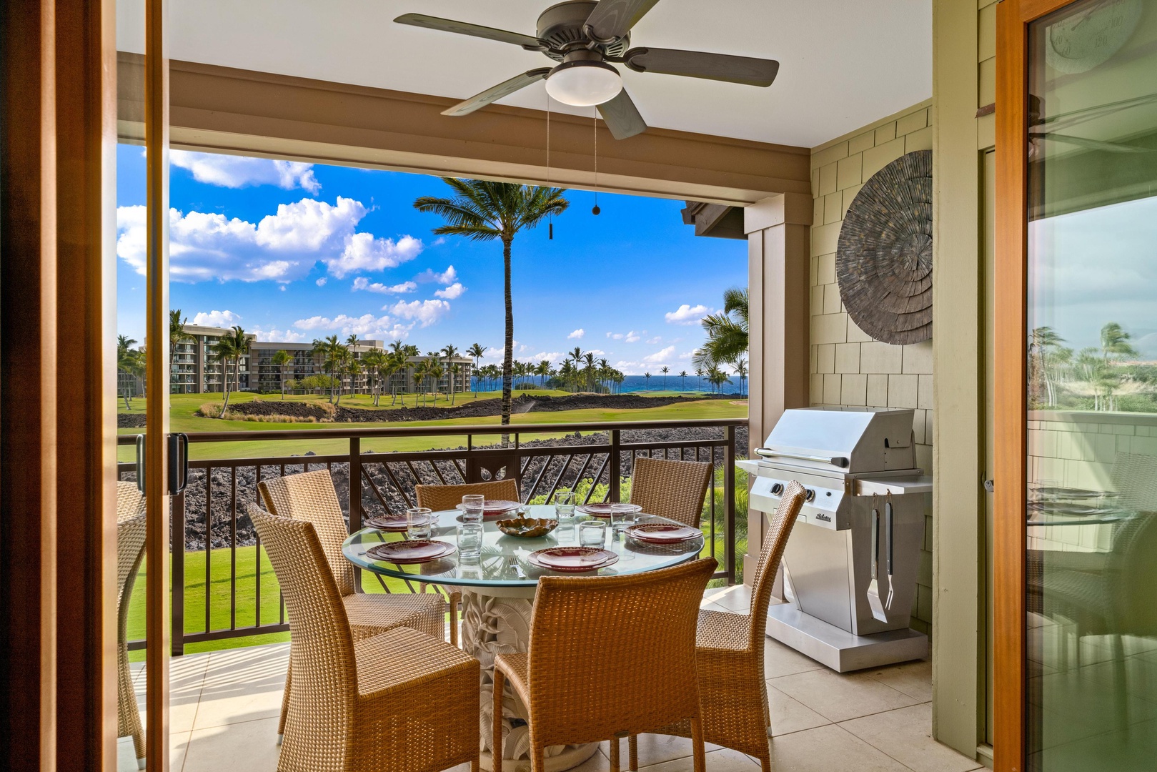 10G Halii Kai.  Includes Hilton Waikoloa Pool Pass for 2024