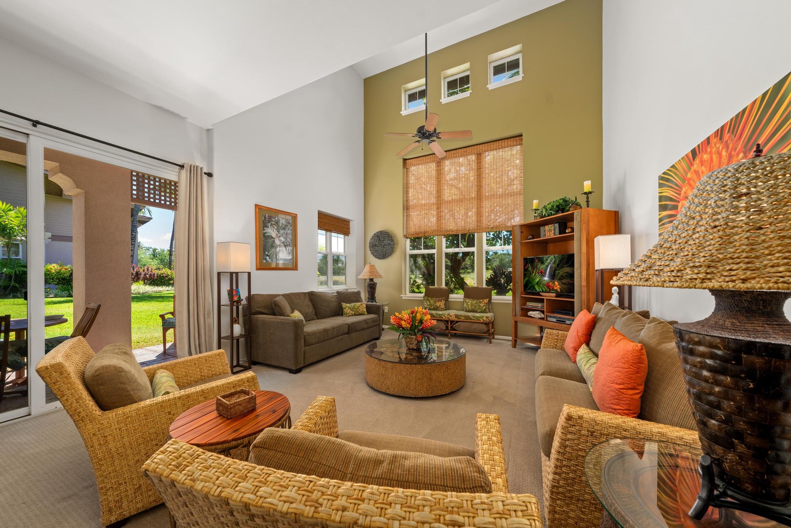 1102 Waikoloa Colony Villas.  Hilton Waikoloa Pool Pass for stays in 2024.  Remodeled in 2022!