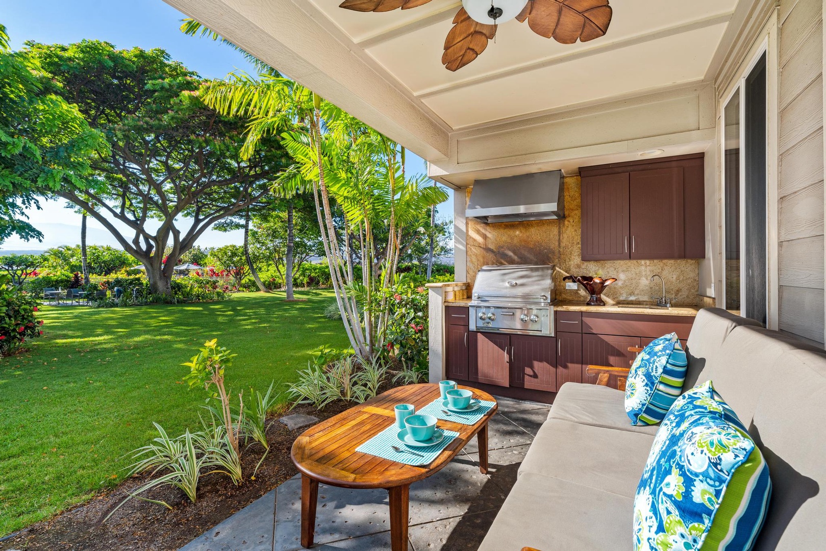 B1 Waikoloa Beach Villas. Includes Hilton Waikoloa Pool Pass for 2023 and Waikoloa Kings Club Golf Discounts