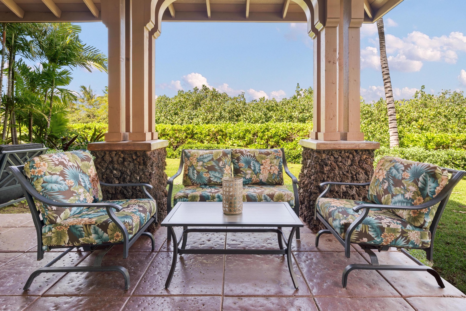 1805 Kulalani. Includes Mauna Lani Beach Club Pass