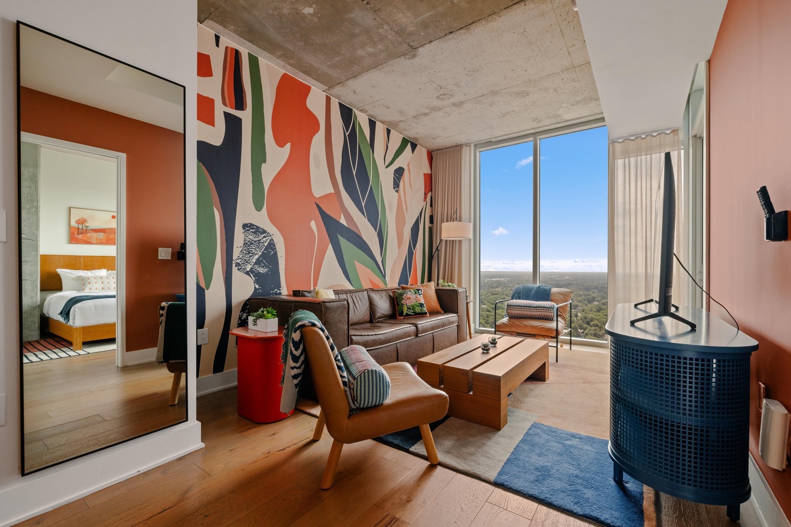 Glam High-Rise | Rainey+Views+Rooftop Pool+Style