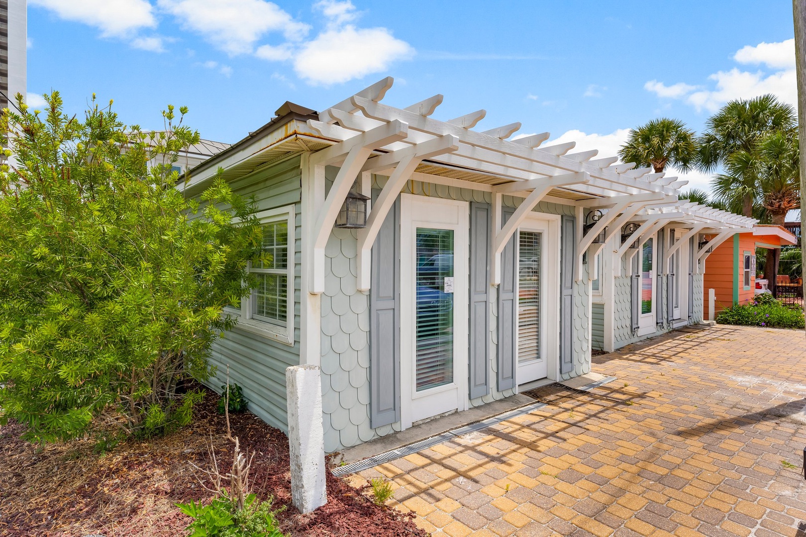 1-web-or-mls-9815 Beach Blvd 1-16
