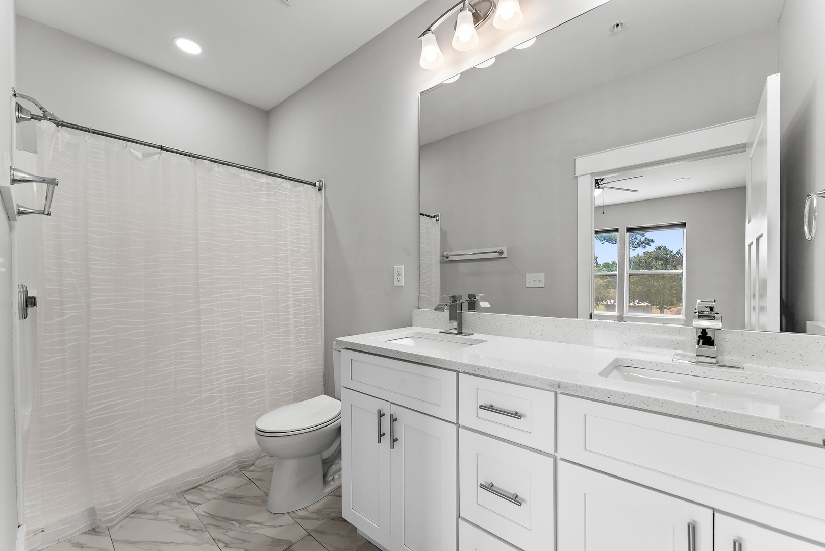 20-web-or-mls-2226 Joan Ave 16 -20