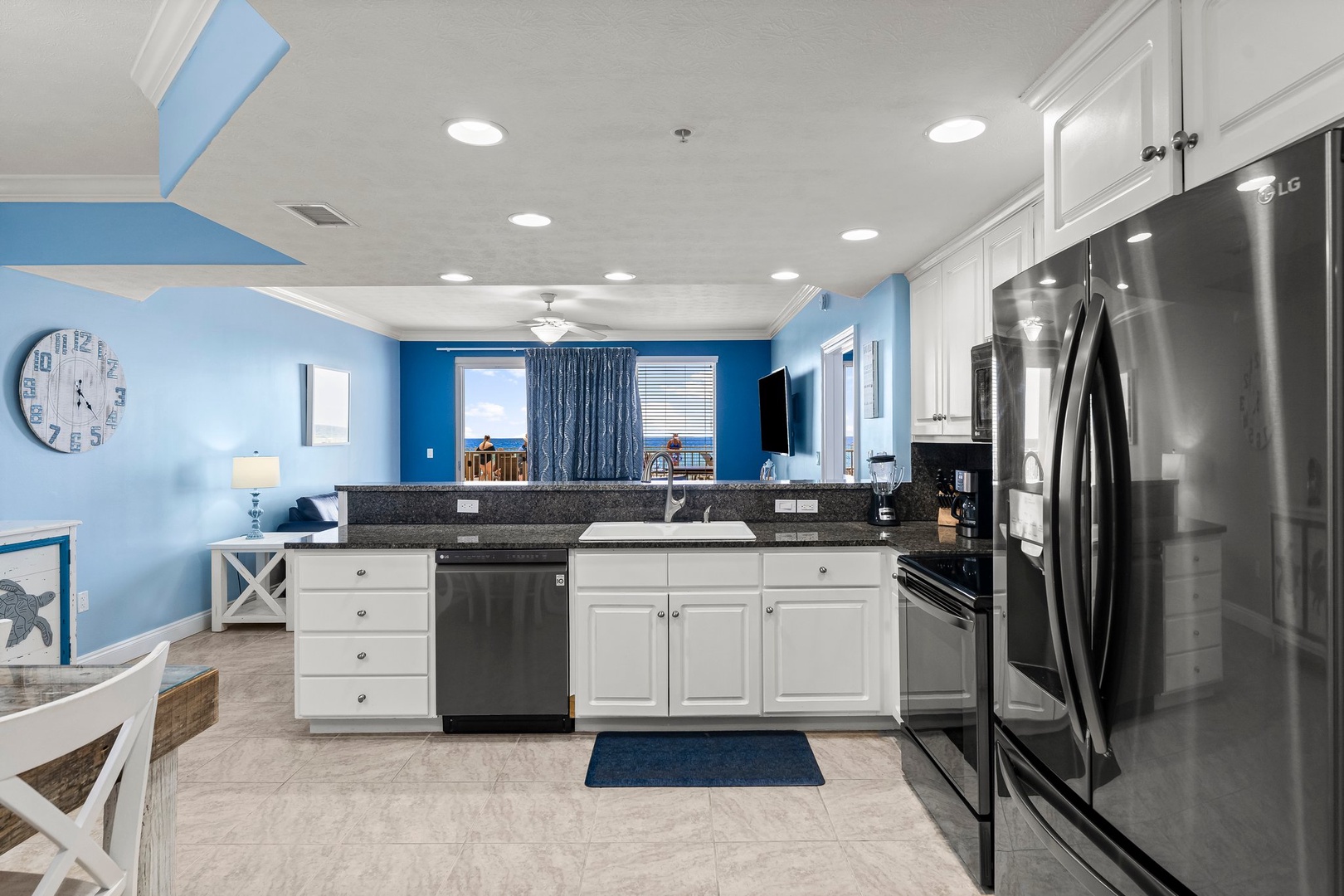 17-web-or-mls-5004 Thomas Dr 107-23