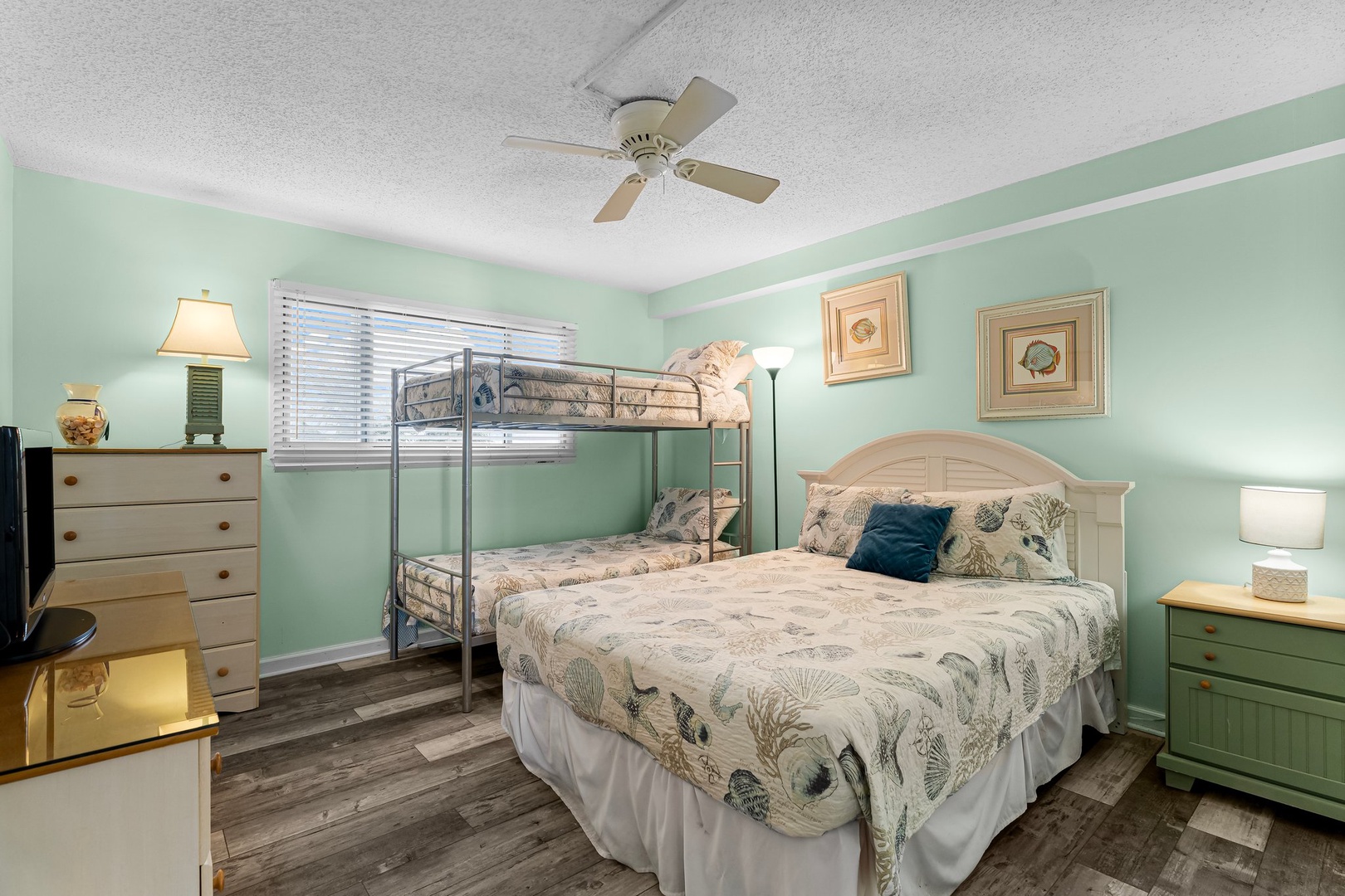 Guest Bedroom 1