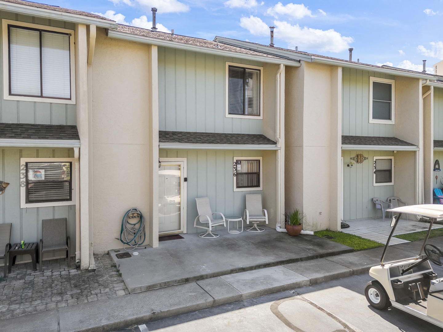 2-web-or-mls-236 St Katherine Blvd 236-02