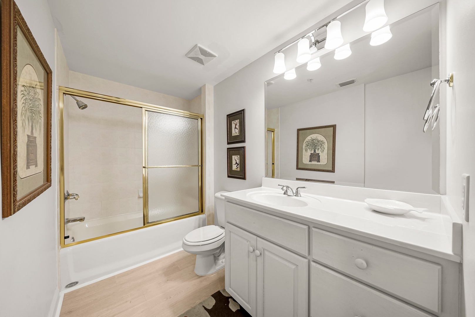13-web-or-mls-7115 Thomas Dr 201-7