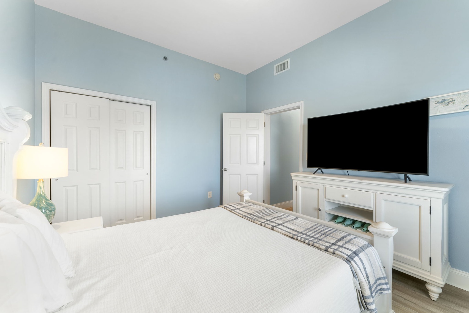 Guest Bedroom 1