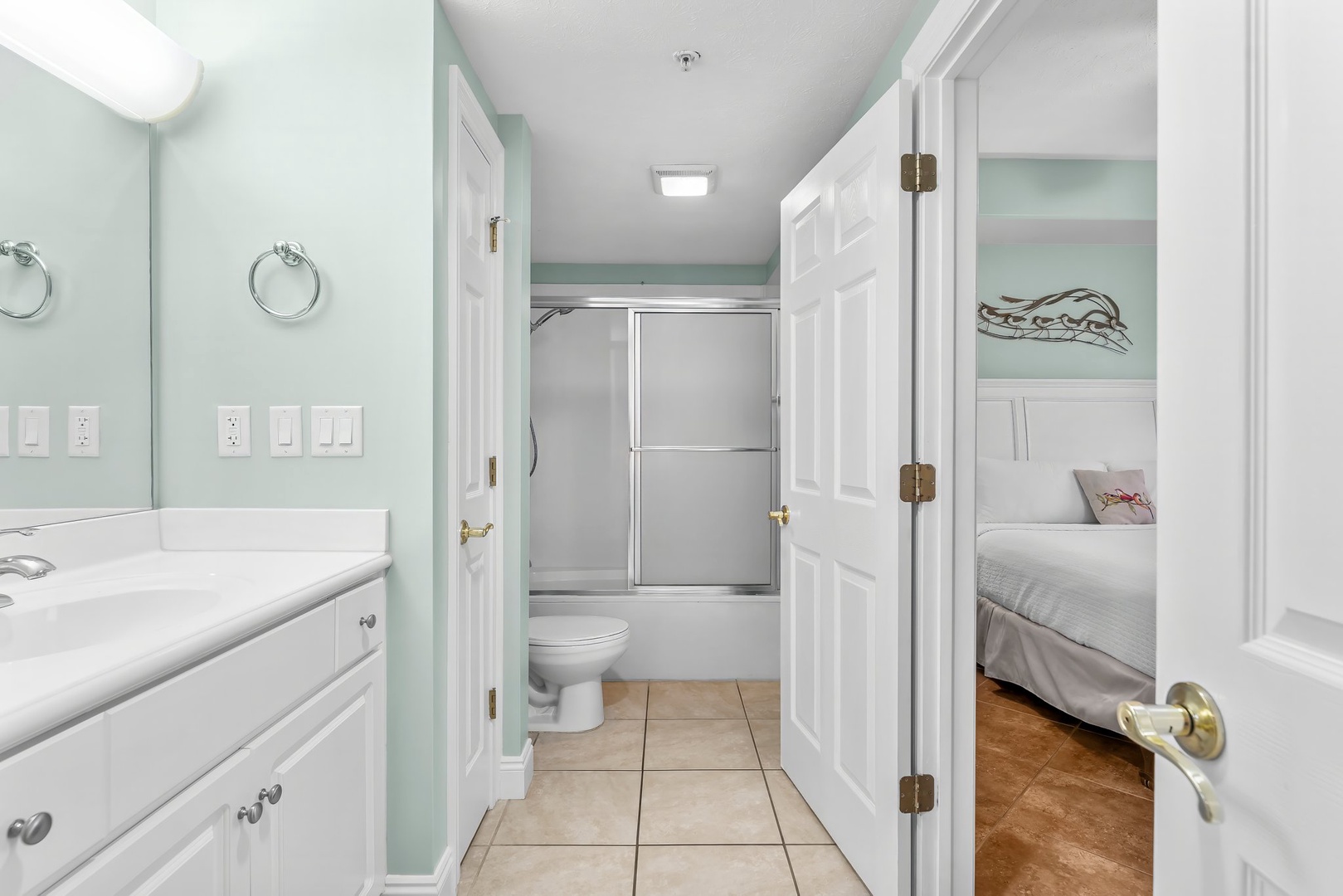 Guest Bathroom