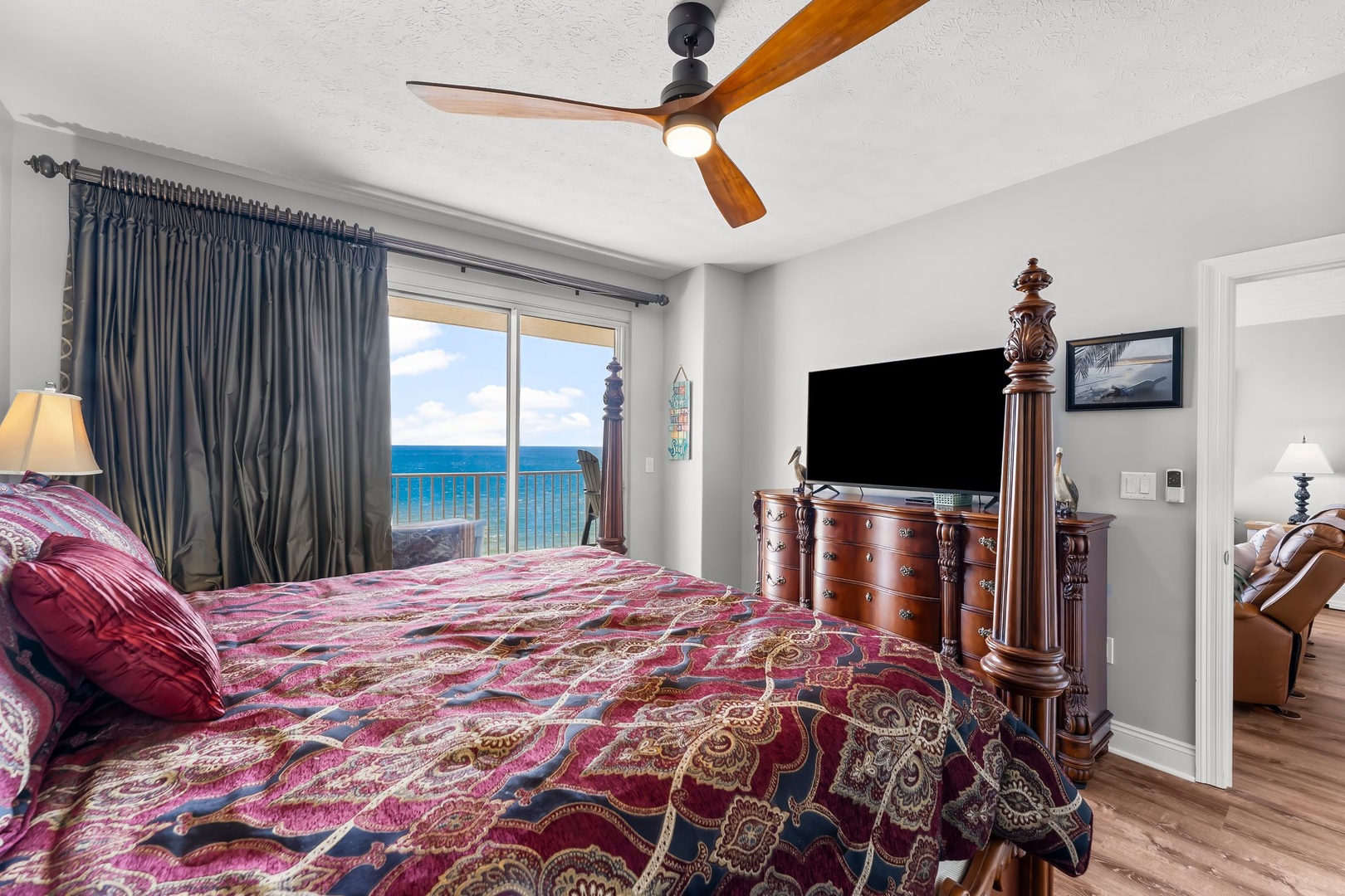 21-web-or-mls-5004 Thomas Dr 1110-20
