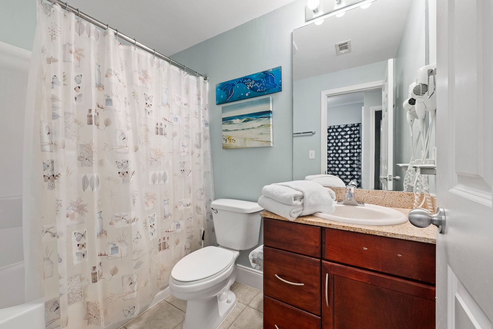 27-web-or-mls-9902 S Thomas Dr 1730 -17