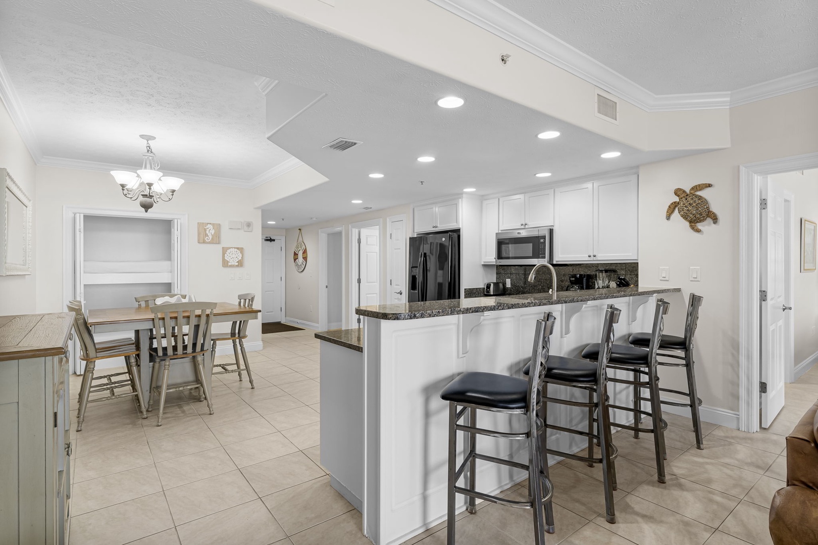 12-web-or-mls-5004 Thomas Dr 102-15