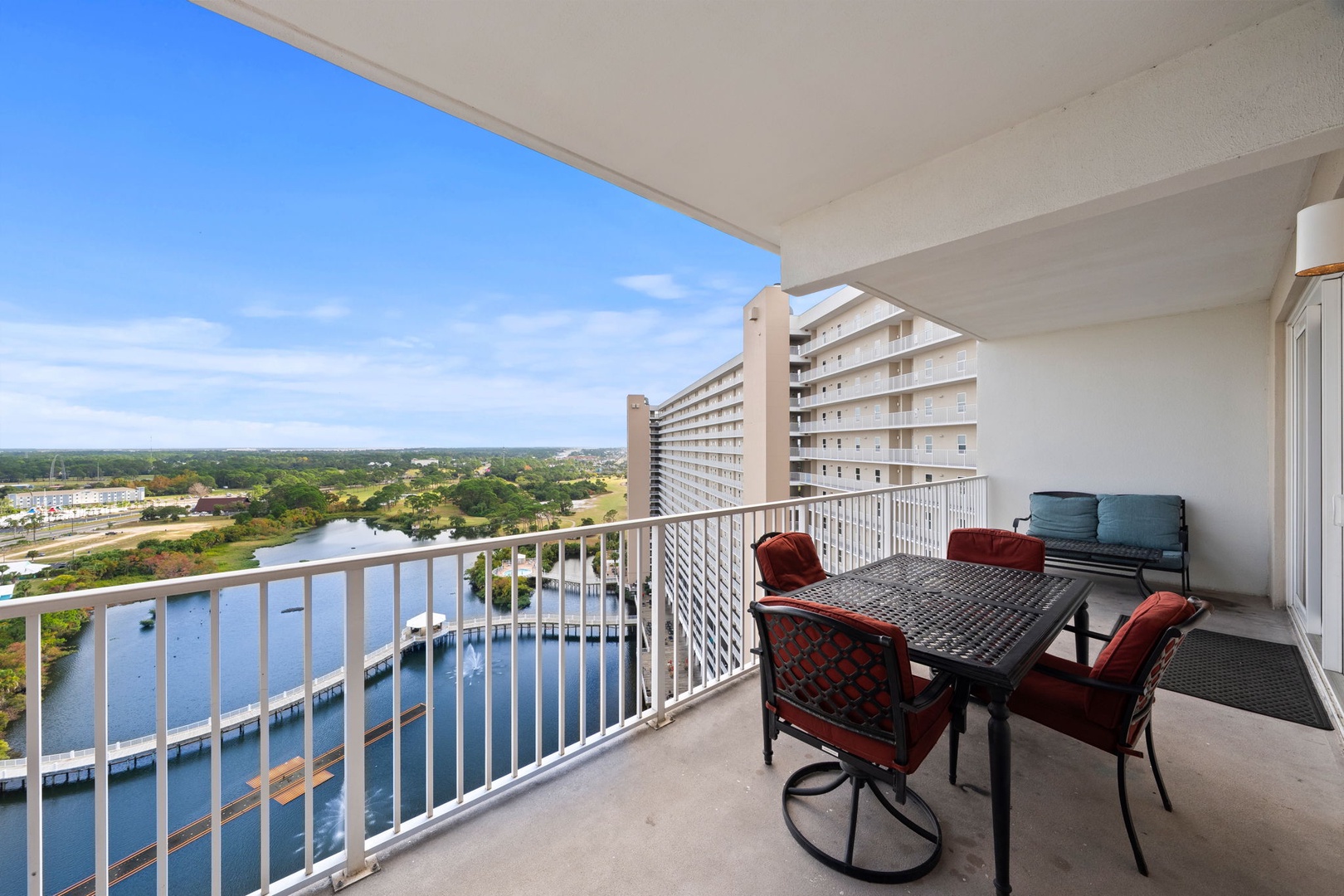 38-web-or-mls-9902 S Thomas Dr 1730 -38