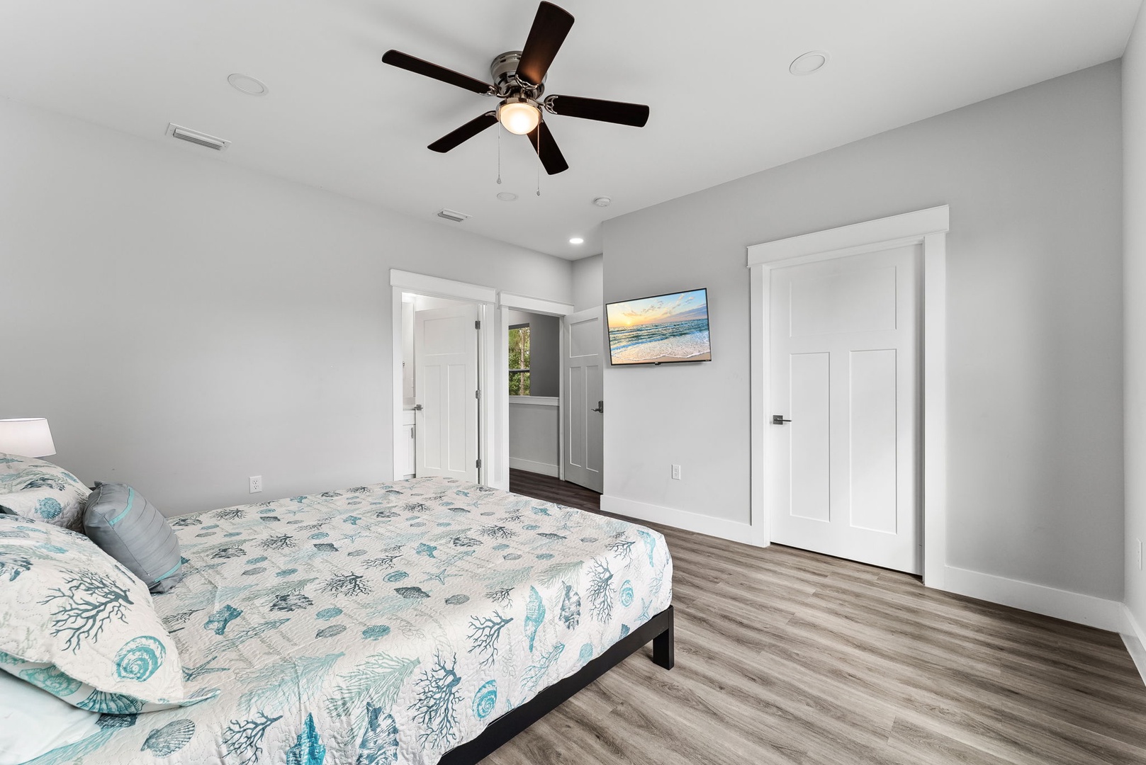 19-web-or-mls-2226 Joan Ave 16 -19