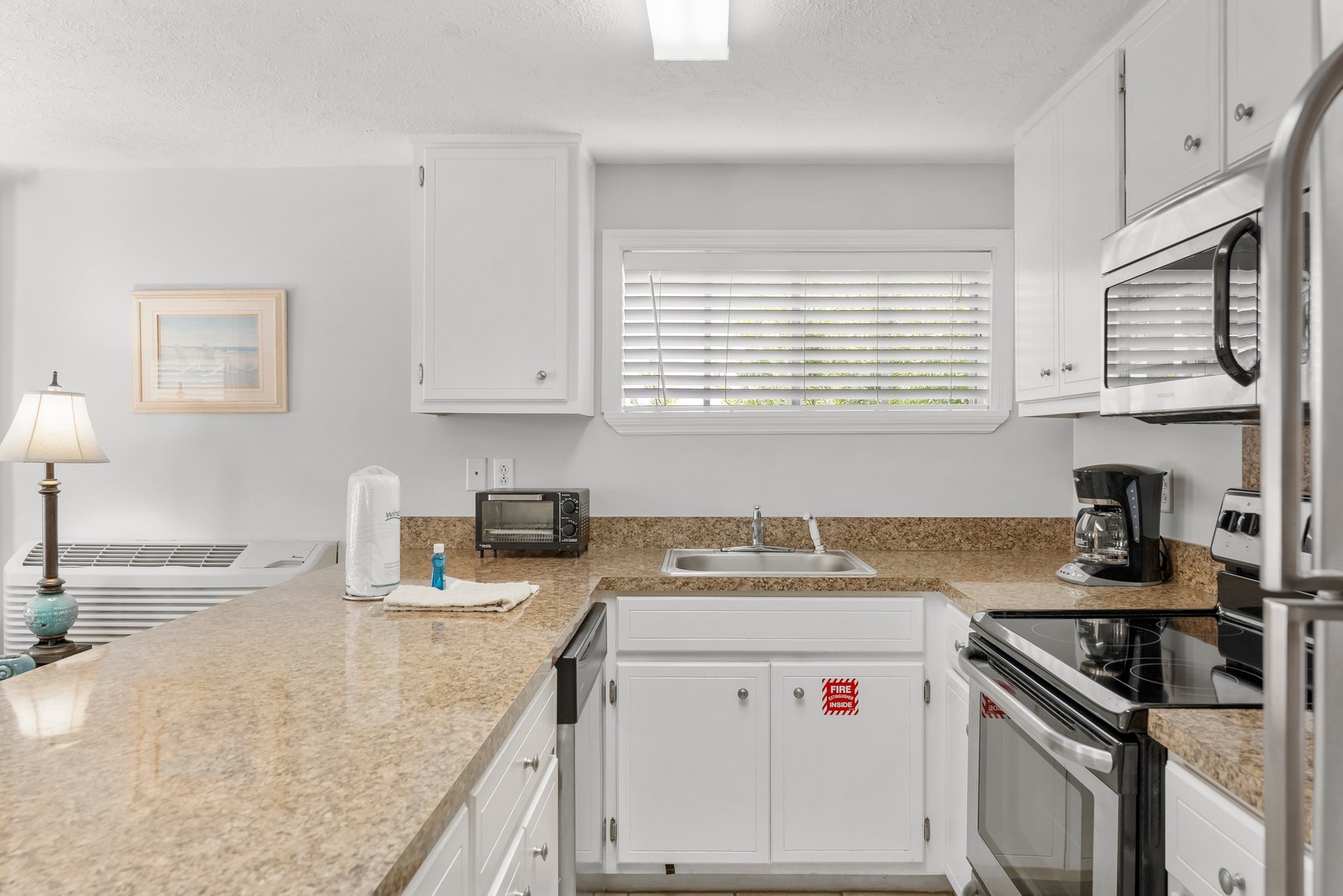 8-web-or-mls-9815 Beach Blvd 1-7