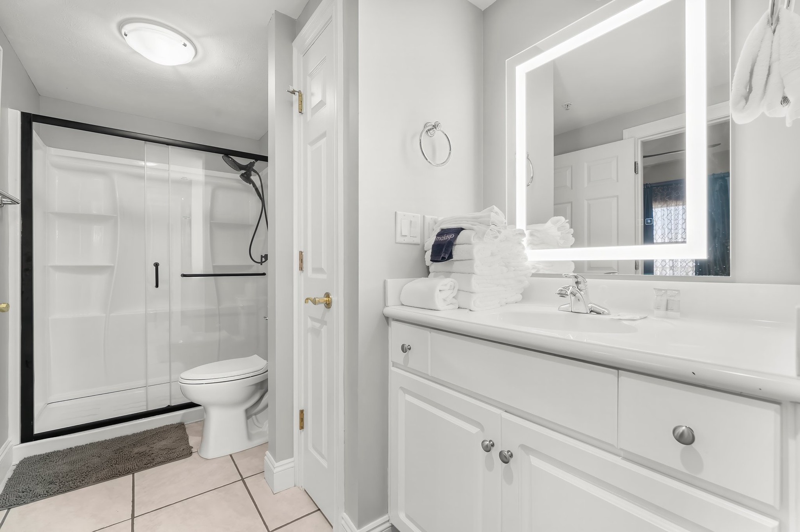 18-web-or-mls-5004 Thomas Dr 1110-11