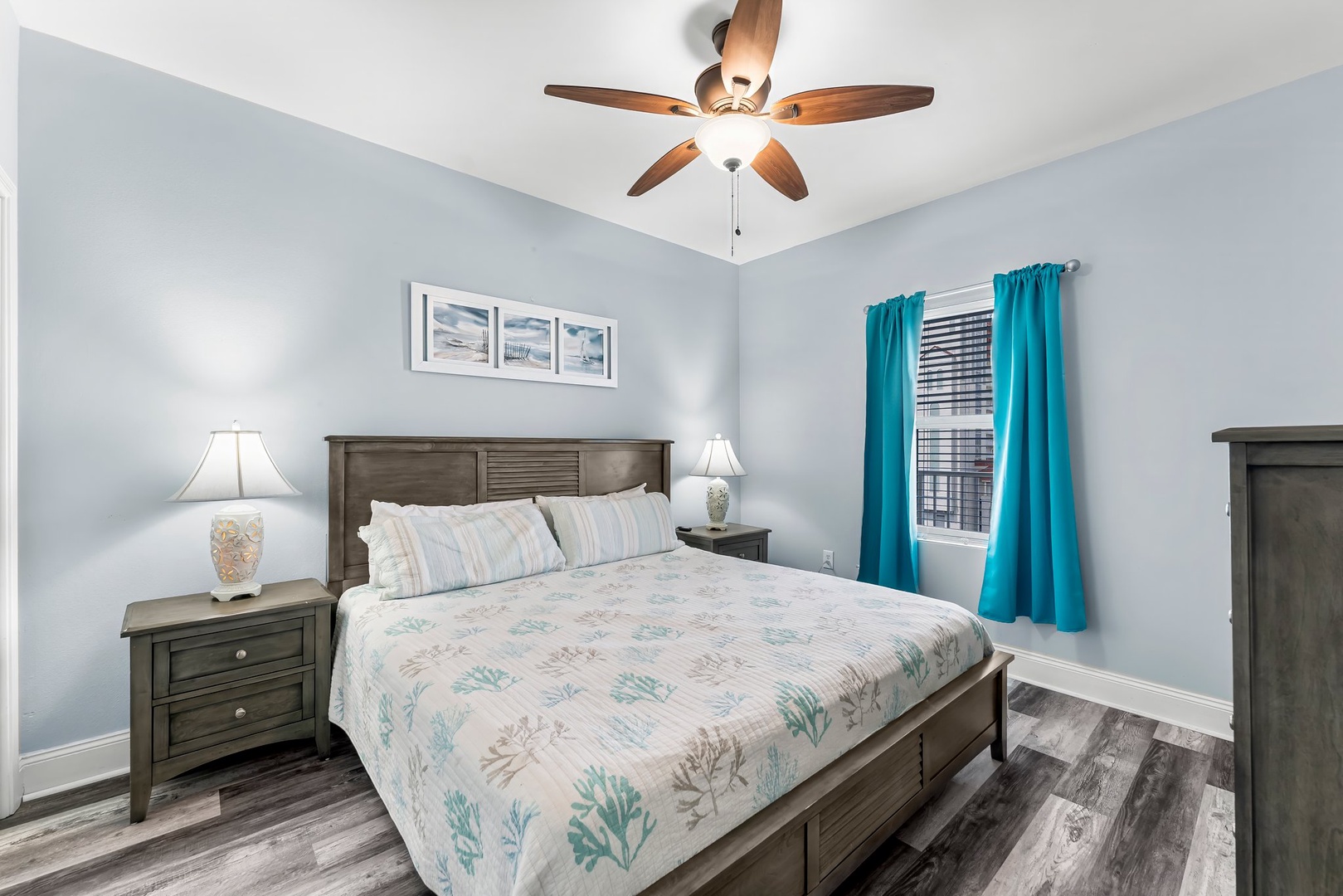 8-web-or-mls-9902 S Thomas Dr 1231-7