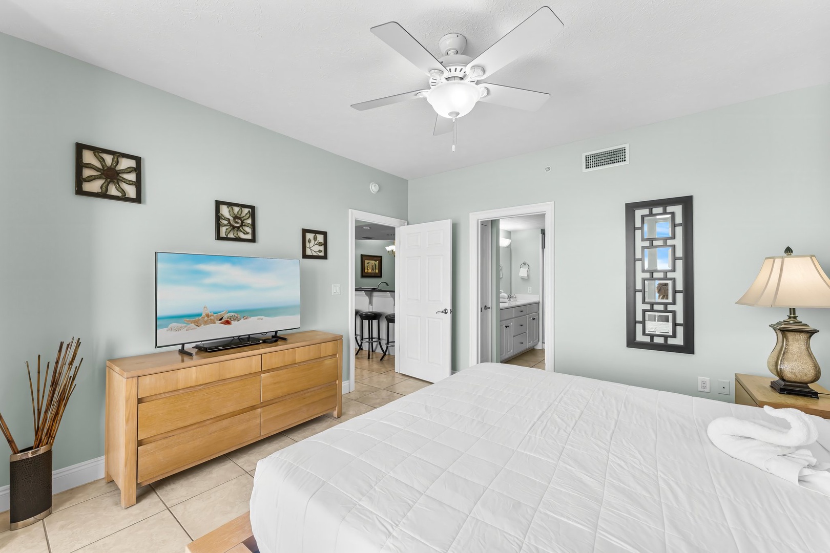 21-5004 Thomas Dr 1102-6