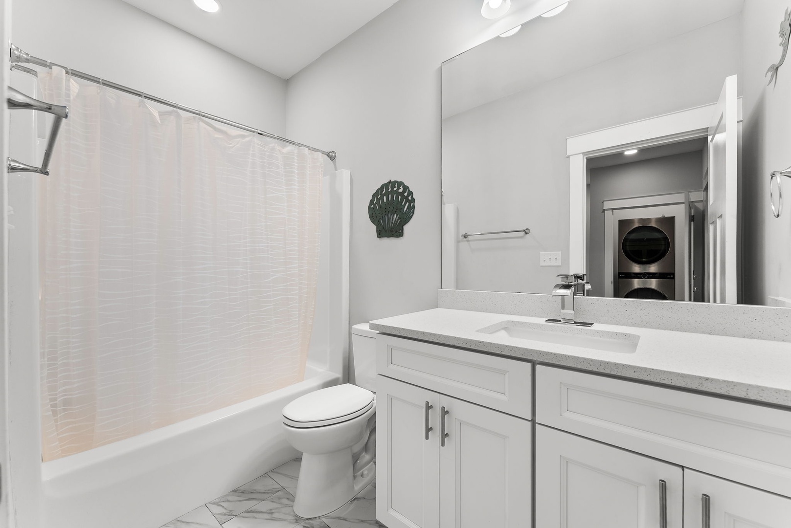 25-web-or-mls-2226 Joan Ave 16 -25