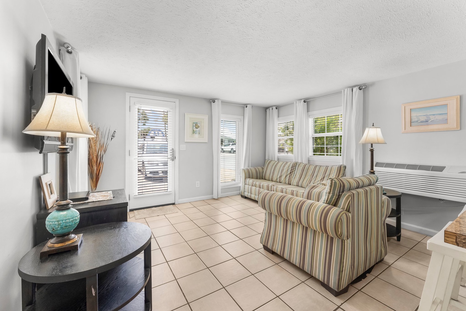 5-web-or-mls-9815 Beach Blvd 1-3