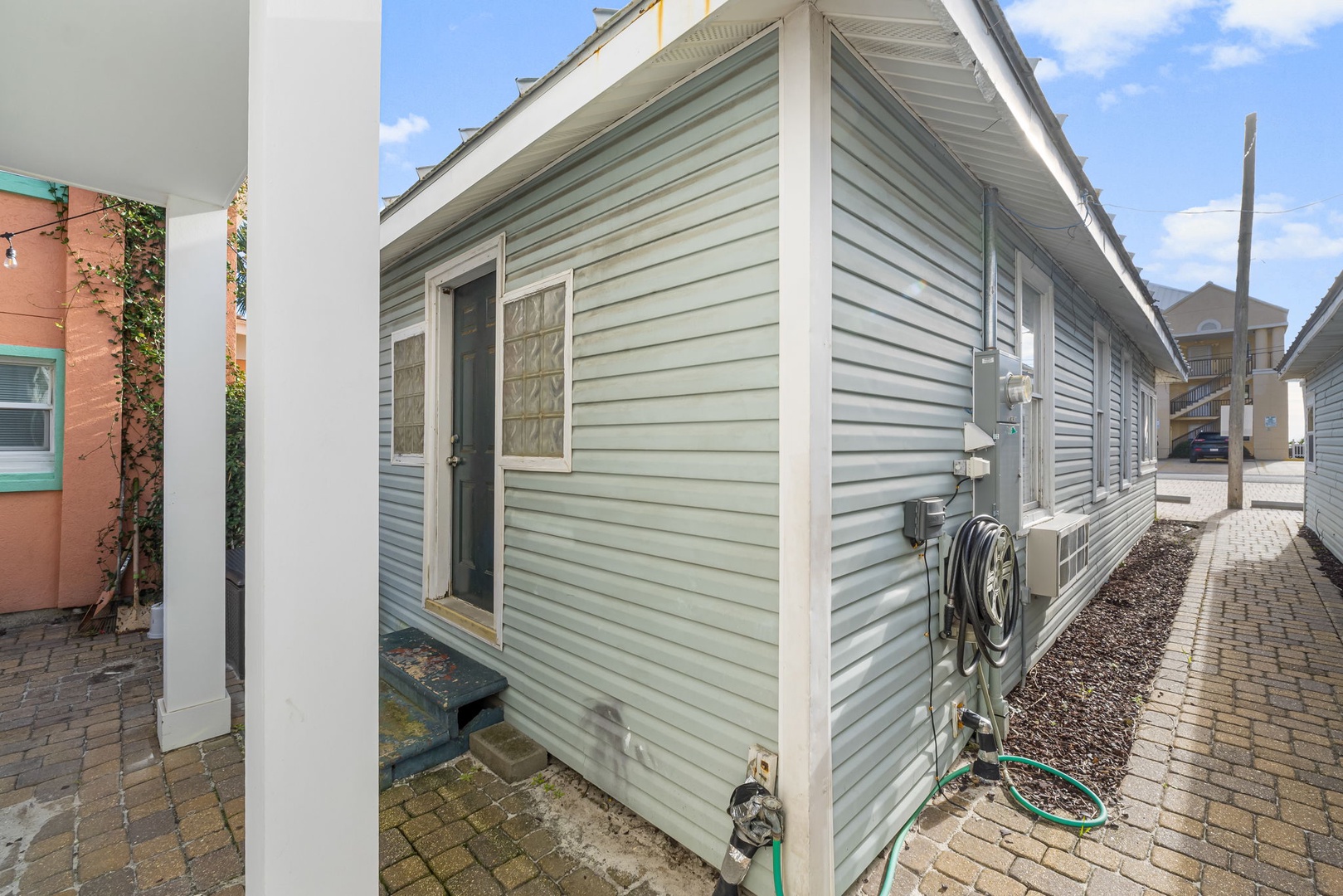 20-9815-Beach-Blvd-unit-2-18