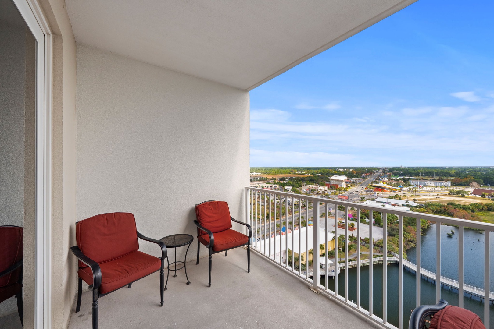 37-web-or-mls-9902 S Thomas Dr 1730 -37