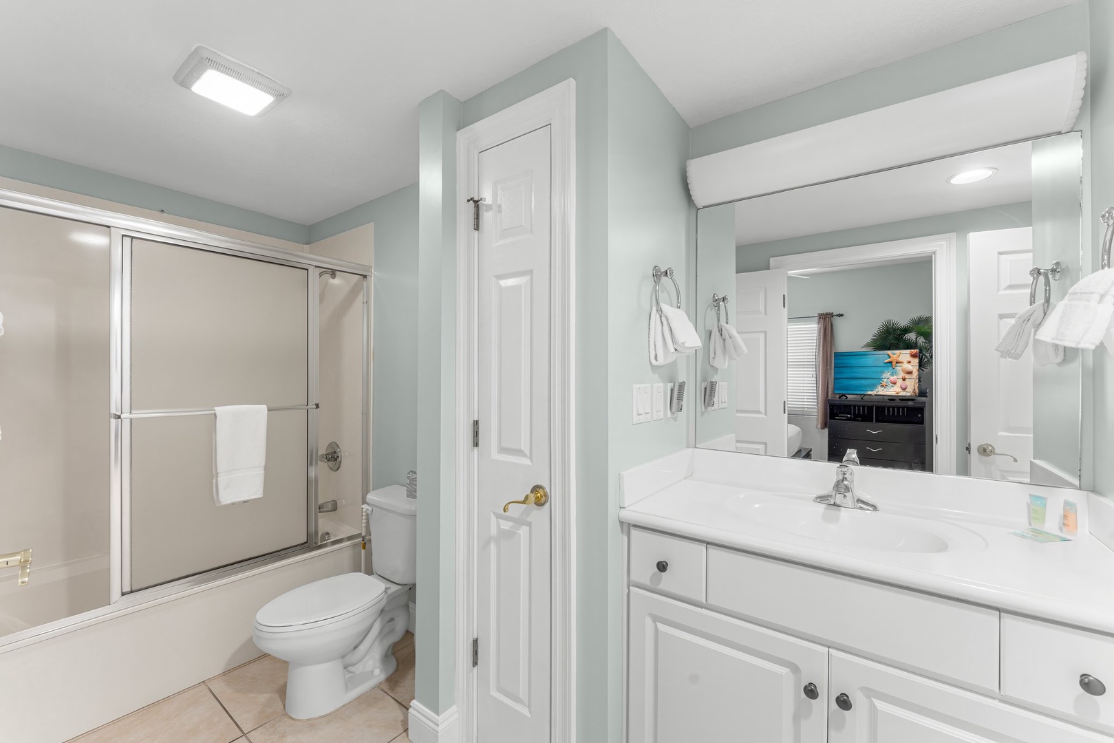 7-5004 Thomas Dr 1102-19