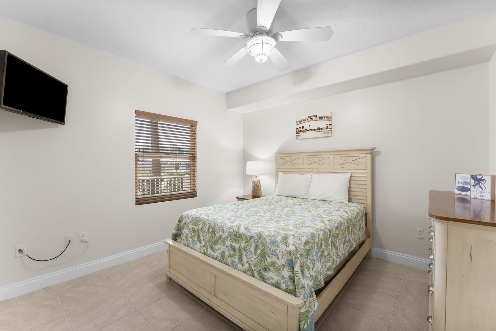 27-web-or-mls-5004 Thomas Dr 102-3