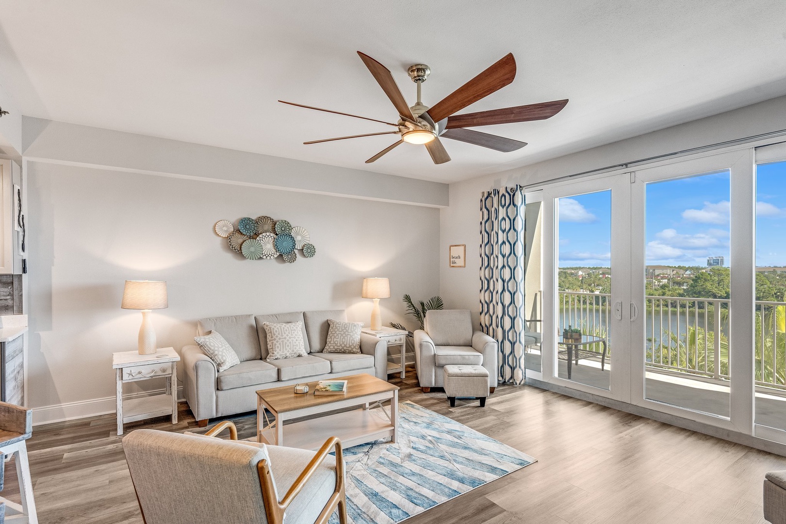 Laketown Wharf #0304