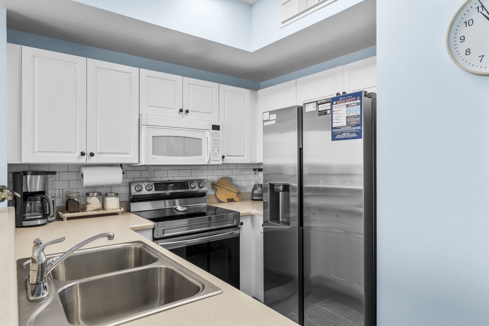 22-web-or-mls-17757 Front Beach Rd 606-20