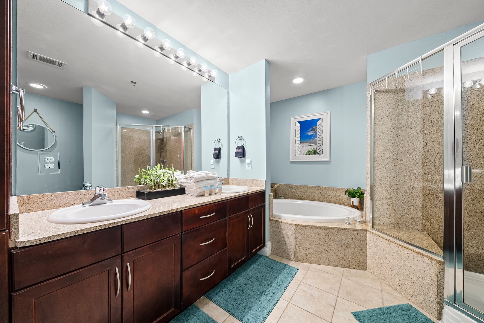 19-web-or-mls-9902 S Thomas Dr 830-18
