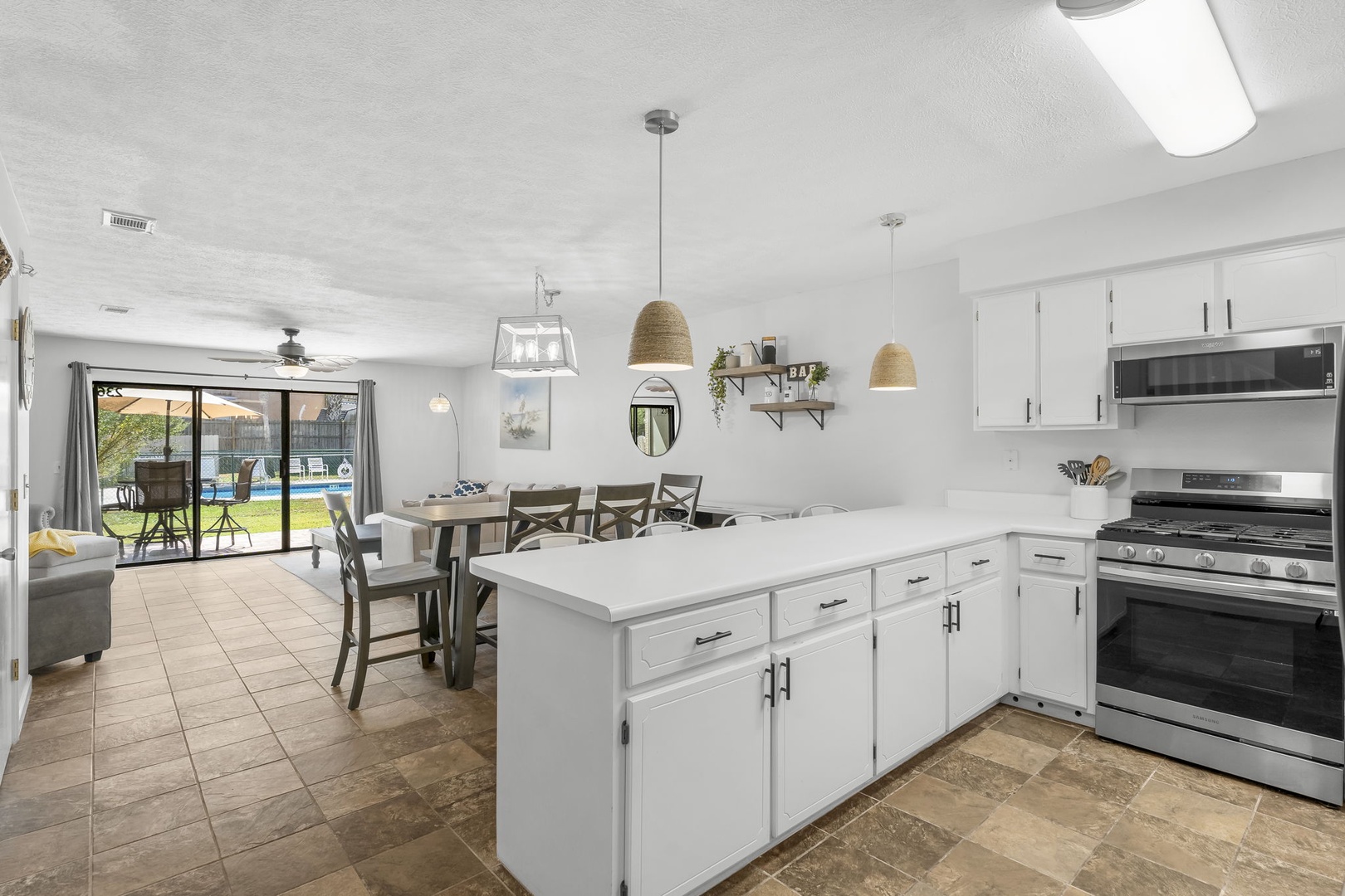 5-web-or-mls-236 St Katherine Blvd 236-05