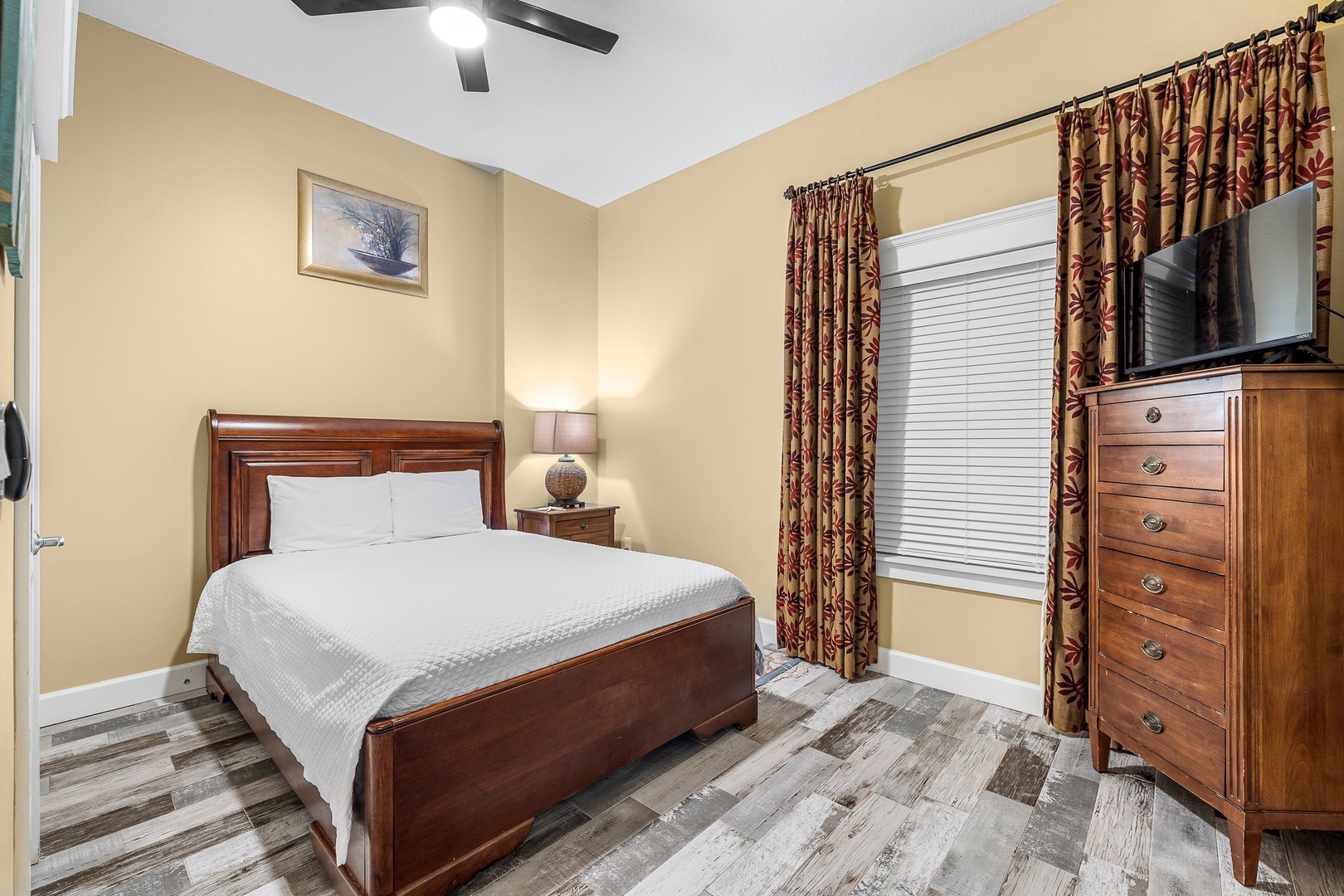 34-web-or-mls-11800 Front Beach Rd 2201_30