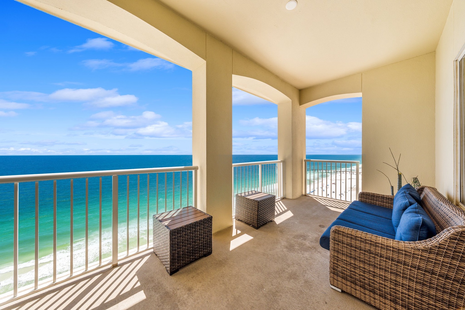 45-web-or-mls-11800 Front Beach Rd 2201_41