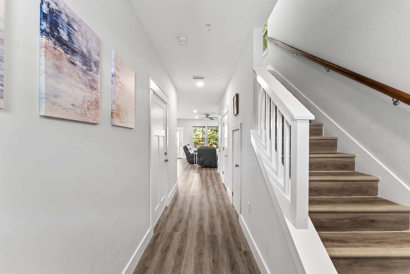 4-web-or-mls-2226 Joan Ave 16 -04