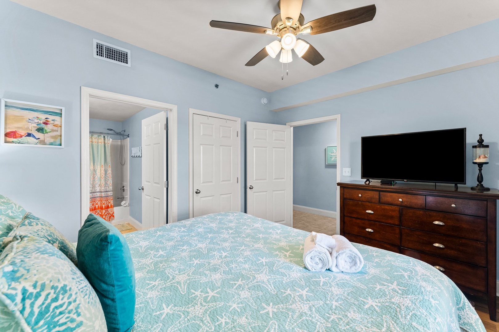 11-web-or-mls-9902 S Thomas Dr 1305-5