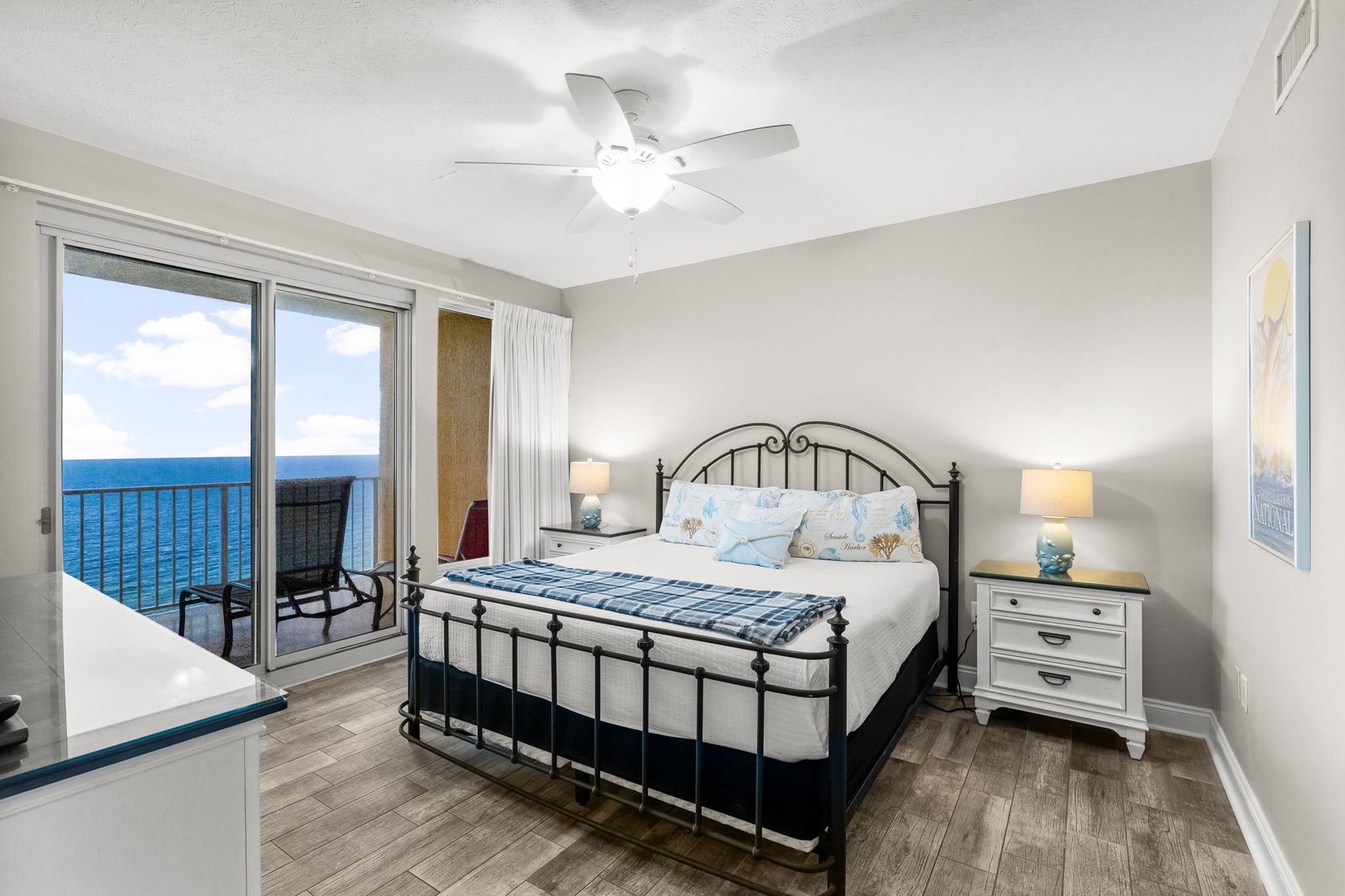 29-web-or-mls-5004 Thomas Dr 2303-24