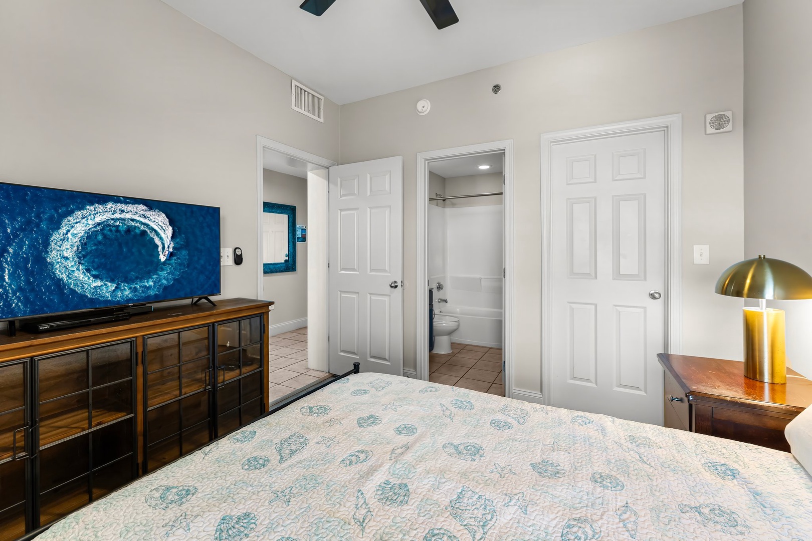 Guest Bedroom 1