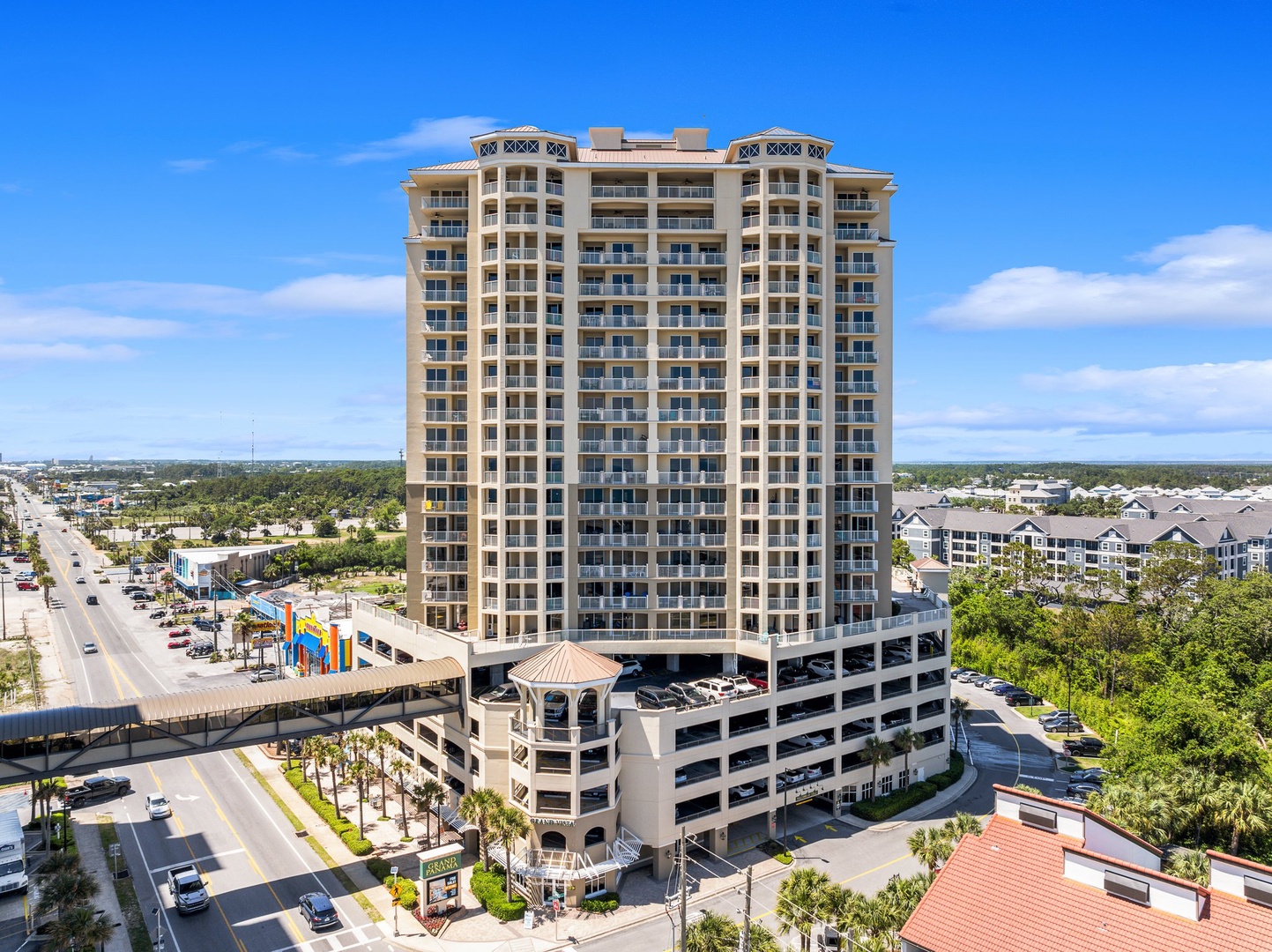 50-web-or-mls-11800 Front Beach Rd 2201_05