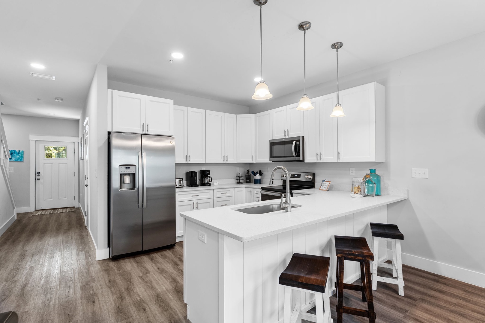 10-web-or-mls-2226 Joan Ave 16 -10