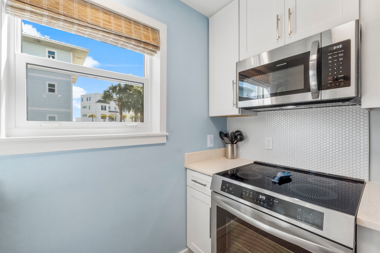 9-web-or-mls-11-beachside-dr-312